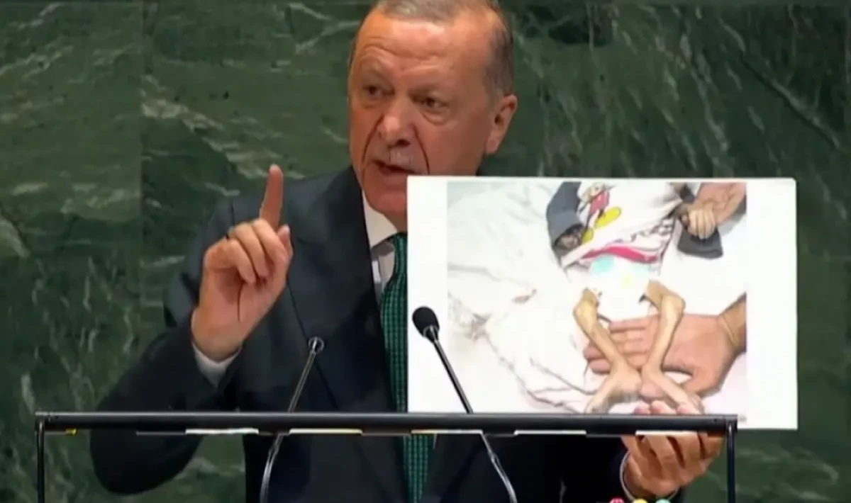 BM Kürsüsünde Erdoğan’dan Dikkat Çeken Göz Hareketi