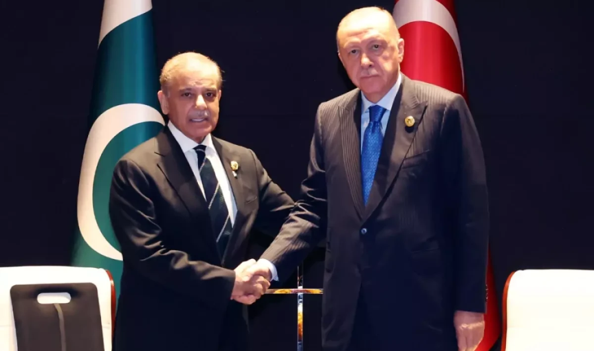 Cumhurbaşkanı Erdoğan, Çin’de Pakistan Başbakanı Şerif ile Görüştü