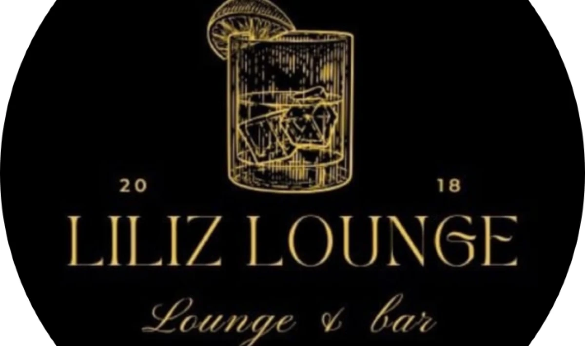 Liliz Lounge sahnesine çıkan Afak Algan, gece boyunca konukların yoğun ilgisiyle karşılandı.